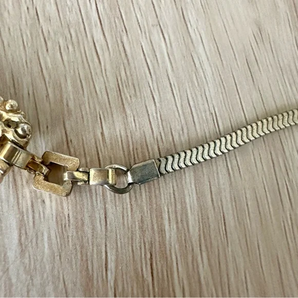 🥂SOLD🥂Vintage Crystal Barclay Signed Necklace, Gold-Tone Emerald Amber, 15” - Picture 6 of 13